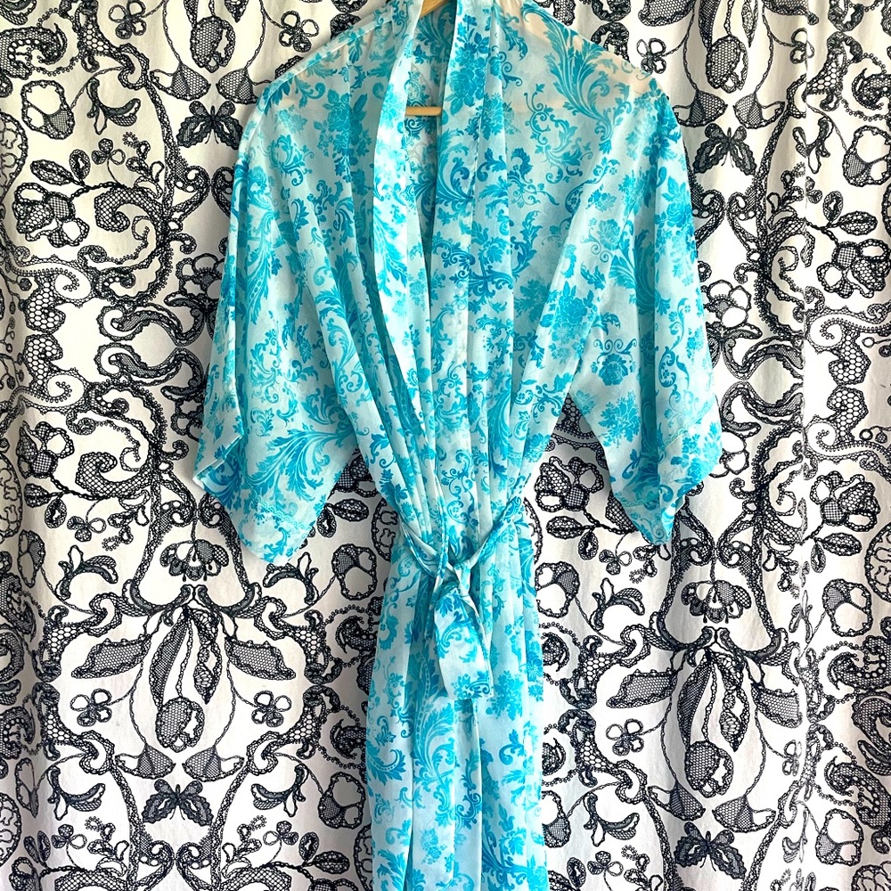 Beach coverup/ dressing robe new